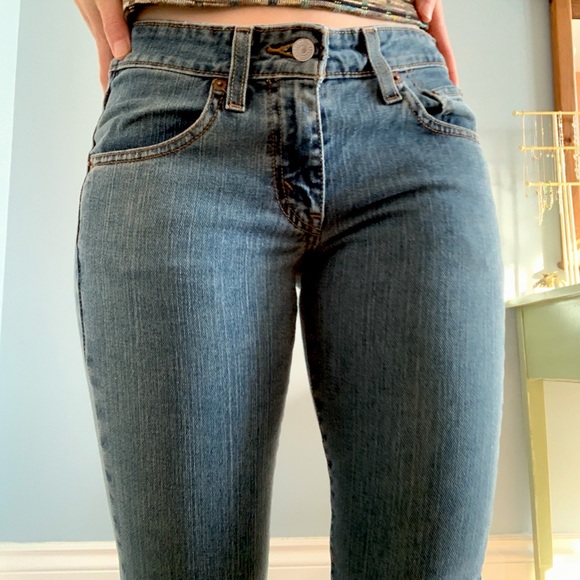 SuperLow Levi’s - Picture 2 of 6